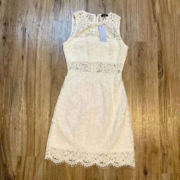 NWT Soprano Dress Sleeveless Lace Mini Body Con‎ Lined Peak A Boo Ivory Size XS - Picture 1 of 7